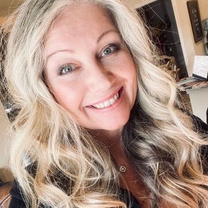 Meet your Posher, Marisha